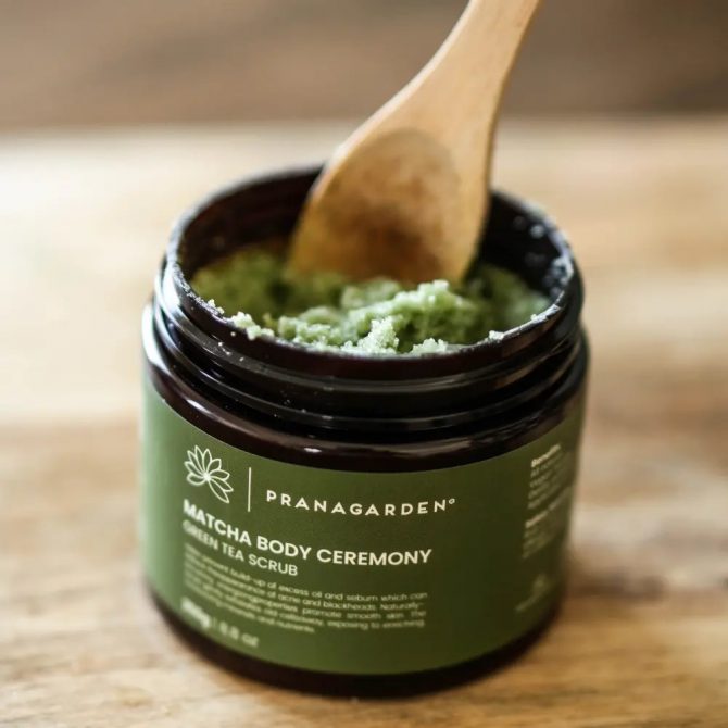 Matcha zöld tea bőrápoló és hidratáló testradír - natúr kozmetikum, 250 g 